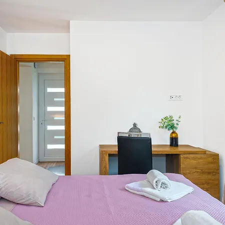 Franko Villa *