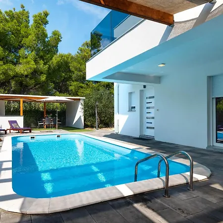 Franko Villa *